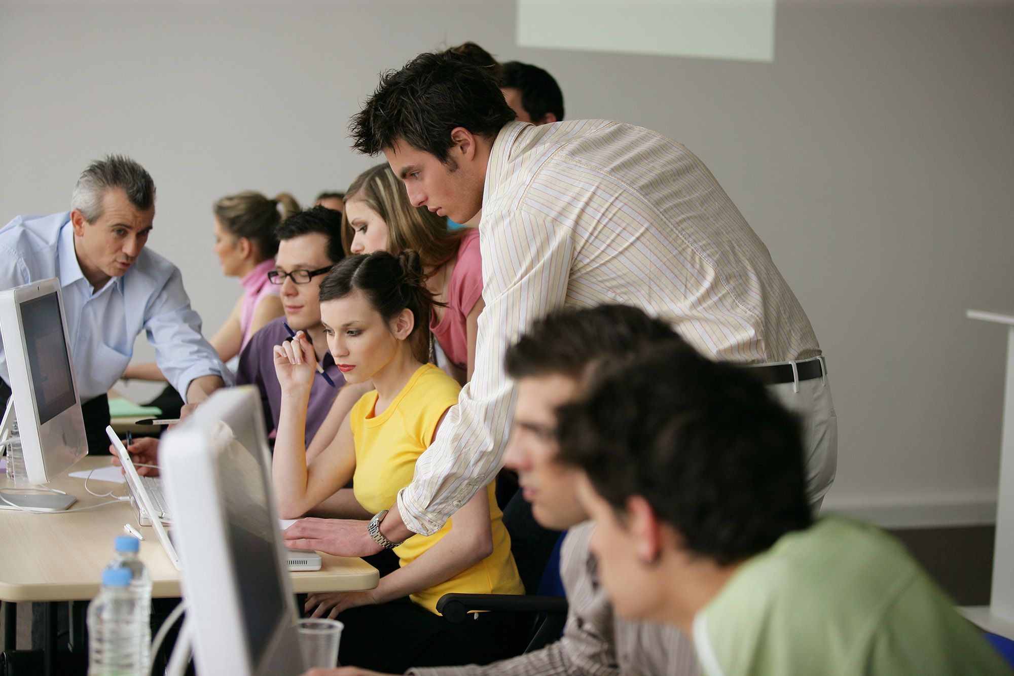 Individual Training in Social Media, Canva, Presentation Techniques