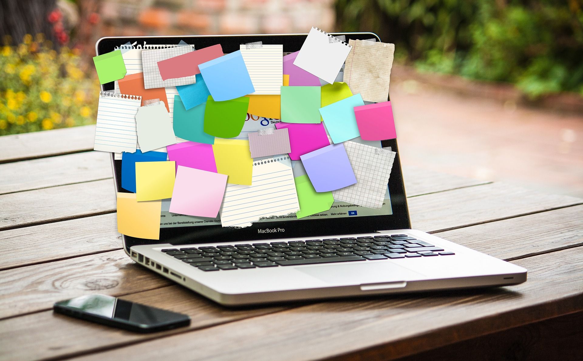 Image by Gerd Altmann from Pixabay Digitale Werkzeuge einfach nutzen - Padlet, moodle, miroboard und Co.