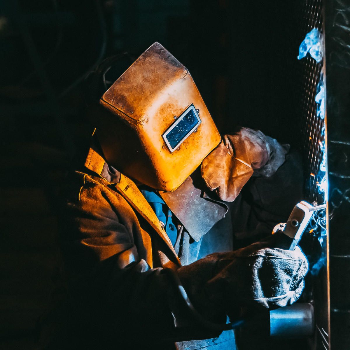 Puzzle: Metal Technician Wanted!