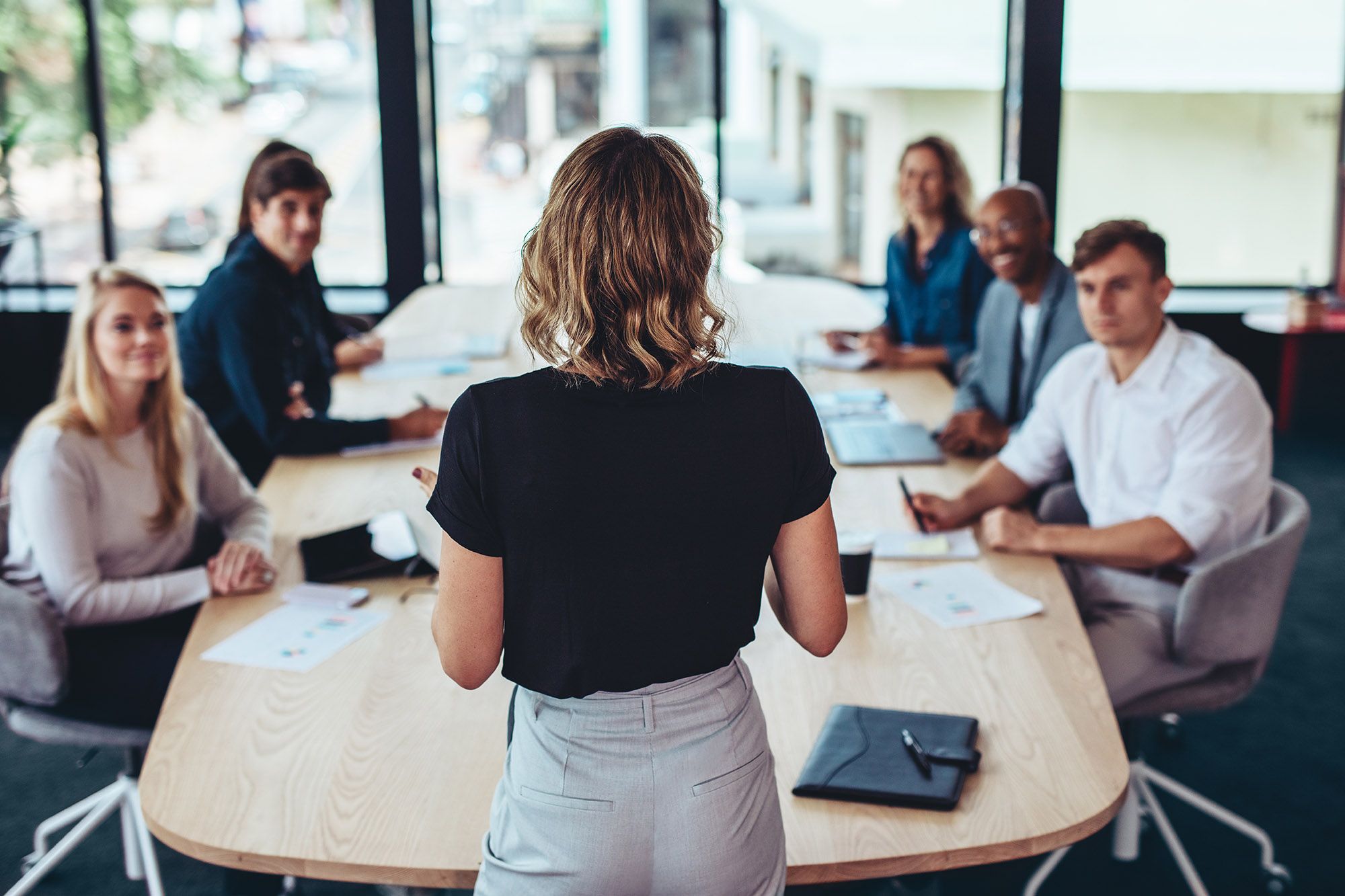 First-Level-Support, Ticketsysteme und Anfragen für die IT...in English